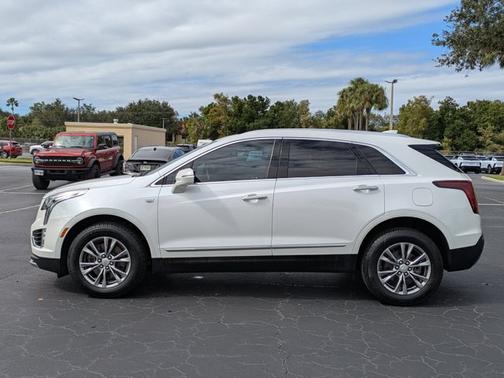 2022 Cadillac XT5 FWD Premium Luxury