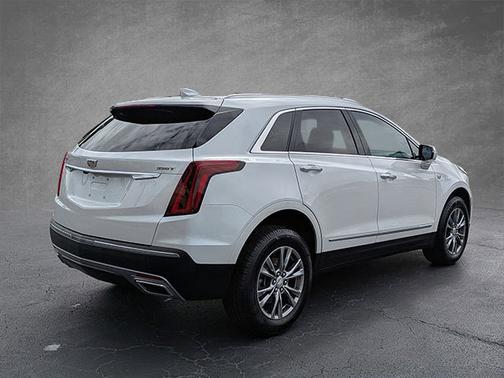 2022 Cadillac XT5 FWD Premium Luxury