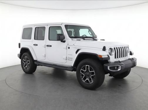 Bright White Clearcoat 2024 Jeep Wrangler Sahara