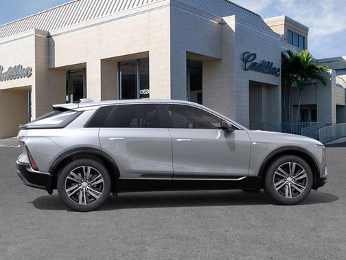 2025 Cadillac LYRIQ Luxury