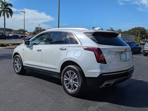 2023 Cadillac XT5 FWD Premium Luxury