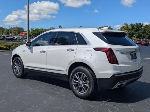 2023 Cadillac XT5 FWD Premium Luxury