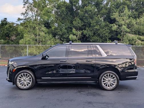 2023 Cadillac Escalade ESV 4WD Premium Luxury