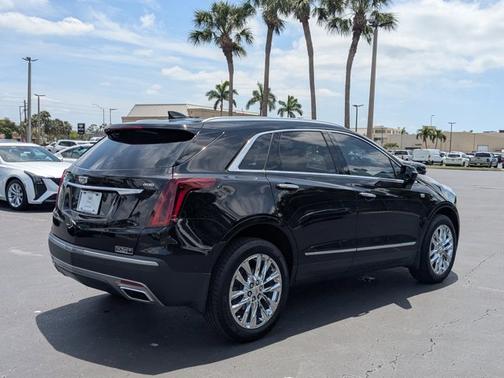 2021 Cadillac XT5 FWD Premium Luxury