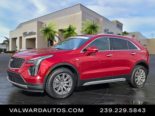 2022 Cadillac XT4 FWD Premium Luxury