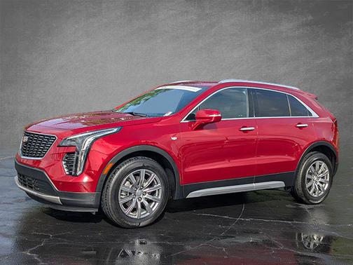 2022 Cadillac XT4 FWD Premium Luxury
