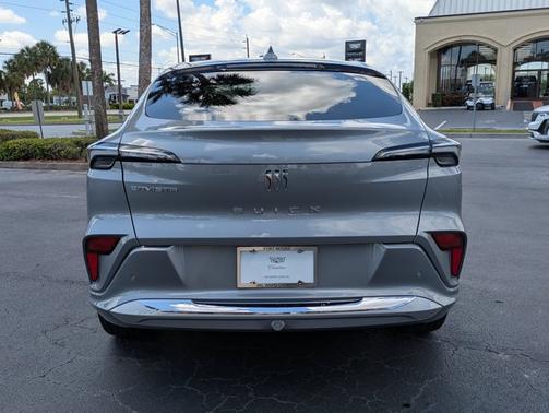 Moonstone Gray Metallic 2025 Buick Envista Avenir