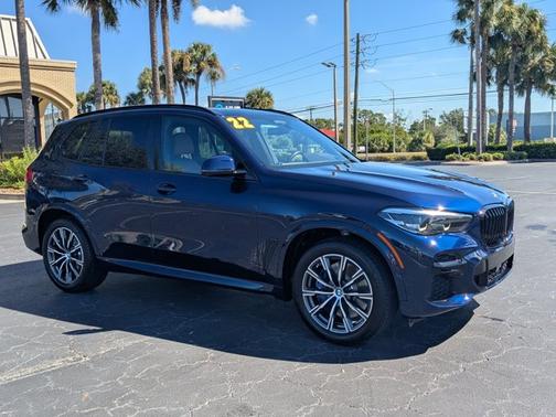 2022 BMW X5 M50i