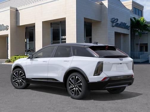 Vibrant White Tricoat 2026 Cadillac OPTIQ Sport