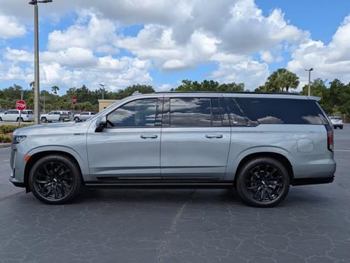 Argent Silver Metallic 2024 Cadillac Escalade ESV 4WD Sport Platinum
