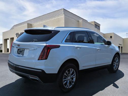 2023 Cadillac XT5 FWD Premium Luxury