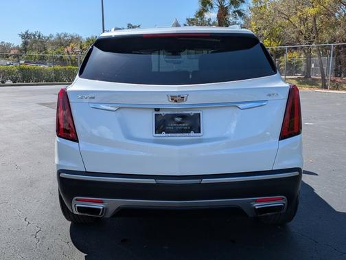 2023 Cadillac XT5 FWD Premium Luxury