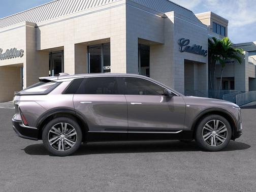 2025 Cadillac LYRIQ Luxury