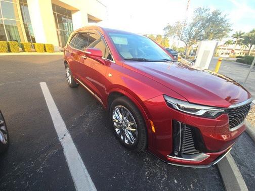 2021 Cadillac XT6 Premium Luxury