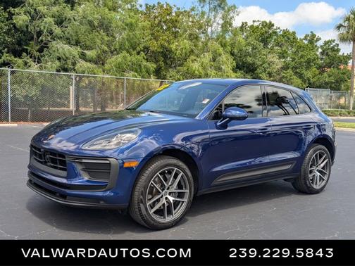 2022 Porsche Macan 4DR AWD