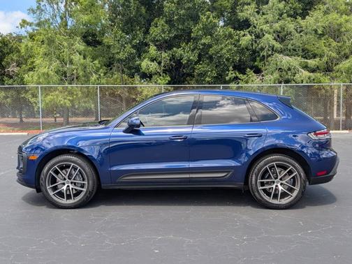 2022 Porsche Macan 4DR AWD