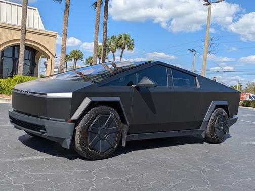 2024 Tesla Cybertruck 4DR AWD