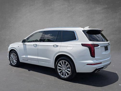 2023 Cadillac XT6 FWD Premium Luxury
