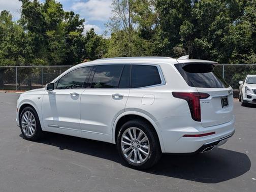 2023 Cadillac XT6 FWD Premium Luxury