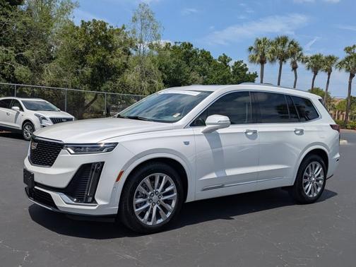 2023 Cadillac XT6 FWD Premium Luxury