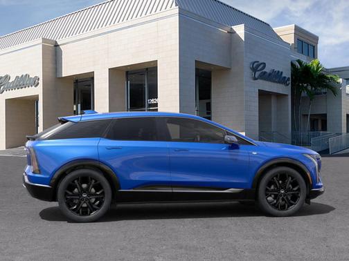 2025 Cadillac OPTIQ Luxury