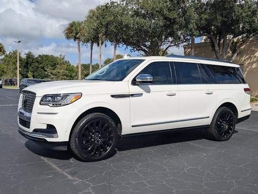 2022 Lincoln Navigator L Black Label