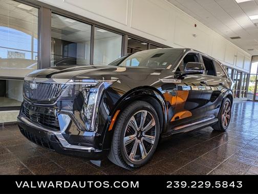 2025 Cadillac Escalade IQ Luxury 2