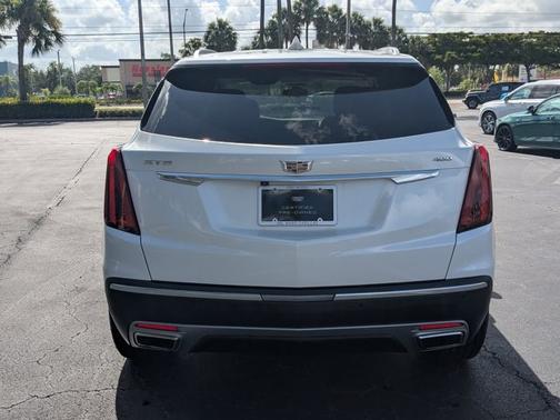 2023 Cadillac XT5 FWD Premium Luxury