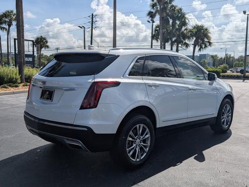 2023 Cadillac XT5 FWD Premium Luxury