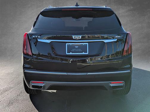 2023 Cadillac XT5 FWD Premium Luxury