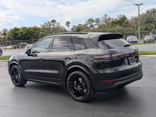 2020 Porsche Cayenne S