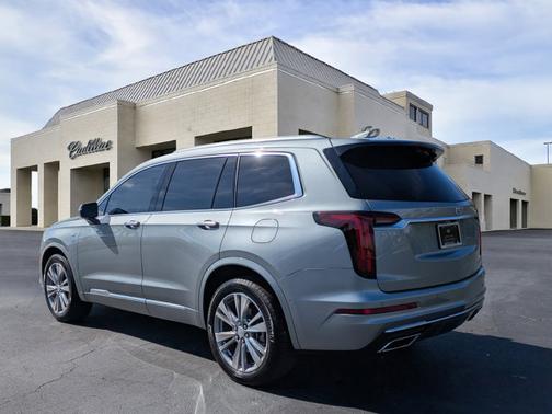 2024 Cadillac XT6 FWD Premium Luxury