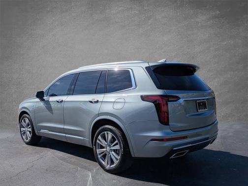 2024 Cadillac XT6 FWD Premium Luxury