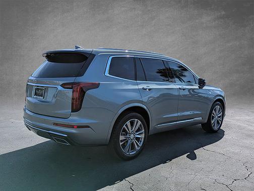 2024 Cadillac XT6 FWD Premium Luxury