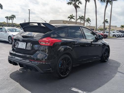 2017 Ford Focus RS Base