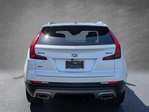 2023 Cadillac XT4 AWD Premium Luxury