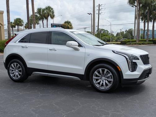Crystal White Tricoat 2023 Cadillac XT4 AWD Premium Luxury
