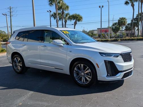 2022 Cadillac XT6 Premium Luxury