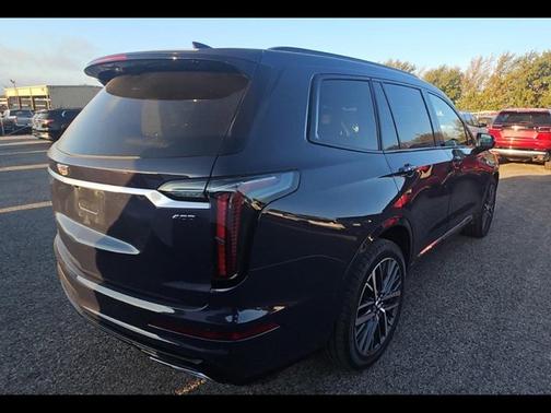 2025 Cadillac XT6 AWD Sport