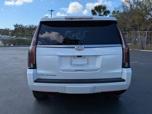 2019 Cadillac Escalade Platinum