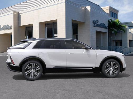 2025 Cadillac LYRIQ Luxury