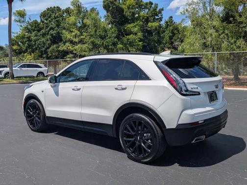 2022 Cadillac XT4 FWD Sport
