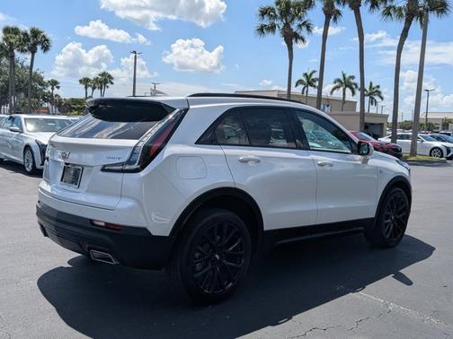 2022 Cadillac XT4 FWD Sport