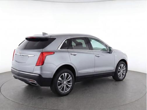Argent Silver Metallic 2024 Cadillac XT5 FWD Premium Luxury