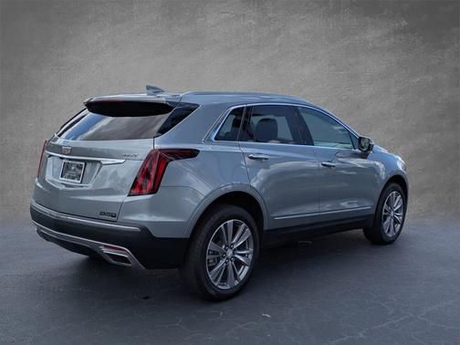 Argent Silver Metallic 2024 Cadillac XT5 FWD Premium Luxury