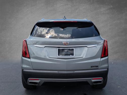 Argent Silver Metallic 2024 Cadillac XT5 FWD Premium Luxury