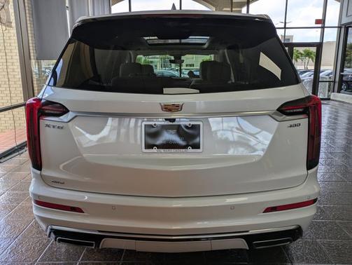 Crystal White Tricoat 2023 Cadillac XT6 AWD Premium Luxury