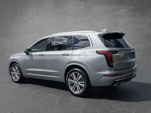 2024 Cadillac XT6 FWD Premium Luxury