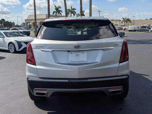 2020 Cadillac XT5 Premium Luxury FWD
