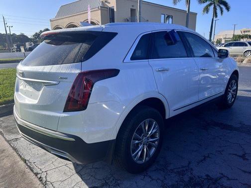 2022 Cadillac XT5 FWD Premium Luxury